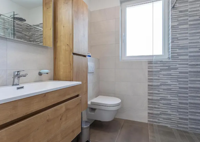 Appartamento Beautiful In With Wifi Vrbnik (Primorje-Gorski Kotar)