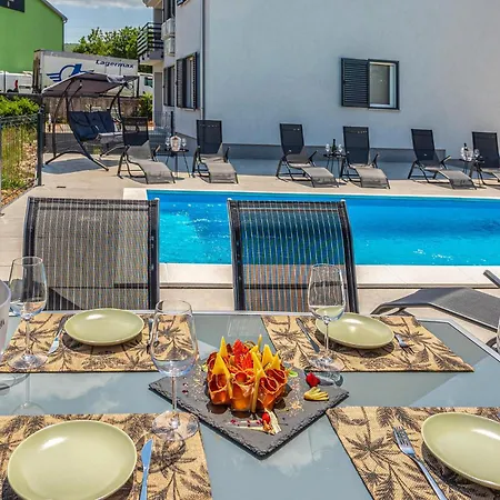 Apartment Awesome In With Wifi Vrbnik (Primorje-Gorski Kotar)