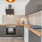 Apartament Awesome In With Wifi